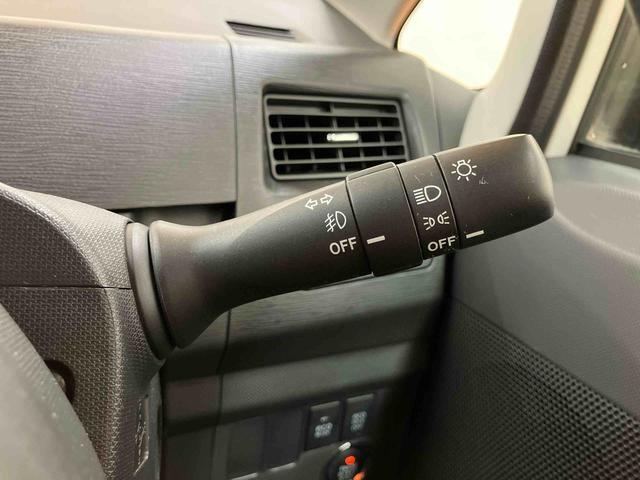 ムーヴカスタム　Ｘリミテッドナビ／１セグＴＶ／ＣＤ／バックカメラ　ＨＩＤヘッドライト　ハロゲンフォグランプ　クリアテールランプ　１４インチアルミ　プッシュボタンスタート　電格ドアミラー　照明／バニディミラー付きサンバイザー（千葉県）の中古車