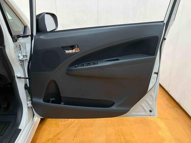 ムーヴカスタム　Ｘリミテッドナビ／１セグＴＶ／ＣＤ／バックカメラ　ＨＩＤヘッドライト　ハロゲンフォグランプ　クリアテールランプ　１４インチアルミ　プッシュボタンスタート　電格ドアミラー　照明／バニディミラー付きサンバイザー（千葉県）の中古車