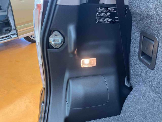 ムーヴカスタム Xリミテッドバックカメラ連動ワンセグナビ AUX接続 ETC プッシュエンジンスタート キーフリーシステム セキュリティアラーム 照明.バニティーミラー付き左右サンバイザー 助手席シートアンダートレイ(千葉県)の中古車