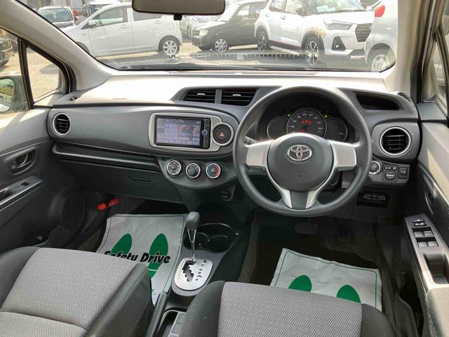 ヴィッツＦ　スマイルエディションナビ／Ｂカメラ／ＴＶ／ＤＩＳＣ／ＢＴ　ＥＴＣ　プッシュボタンスタート／スマートキー　買い物アシストシート（千葉県）の中古車