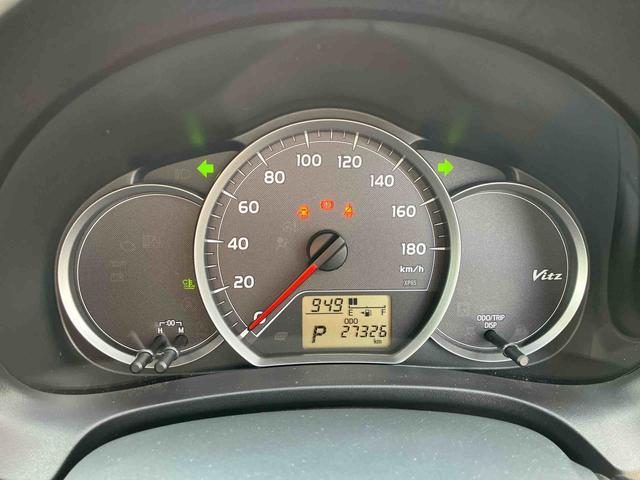 ヴィッツＦ　スマイルエディションナビ／Ｂカメラ／ＴＶ／ＤＩＳＣ／ＢＴ　ＥＴＣ　プッシュボタンスタート／スマートキー　買い物アシストシート（千葉県）の中古車