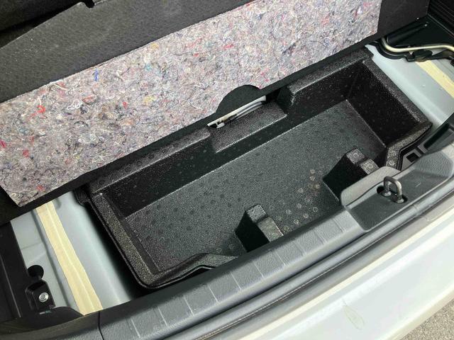 ヴィッツＦ　スマイルエディションナビ／Ｂカメラ／ＴＶ／ＤＩＳＣ／ＢＴ　ＥＴＣ　プッシュボタンスタート／スマートキー　買い物アシストシート（千葉県）の中古車