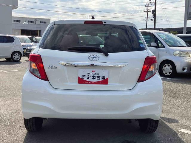 ヴィッツＦ　スマイルエディションナビ／Ｂカメラ／ＴＶ／ＤＩＳＣ／ＢＴ　ＥＴＣ　プッシュボタンスタート／スマートキー　買い物アシストシート（千葉県）の中古車