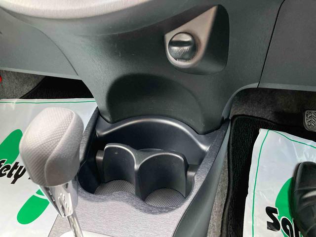 ヴィッツＦ　スマイルエディションナビ／Ｂカメラ／ＴＶ／ＤＩＳＣ／ＢＴ　ＥＴＣ　プッシュボタンスタート／スマートキー　買い物アシストシート（千葉県）の中古車