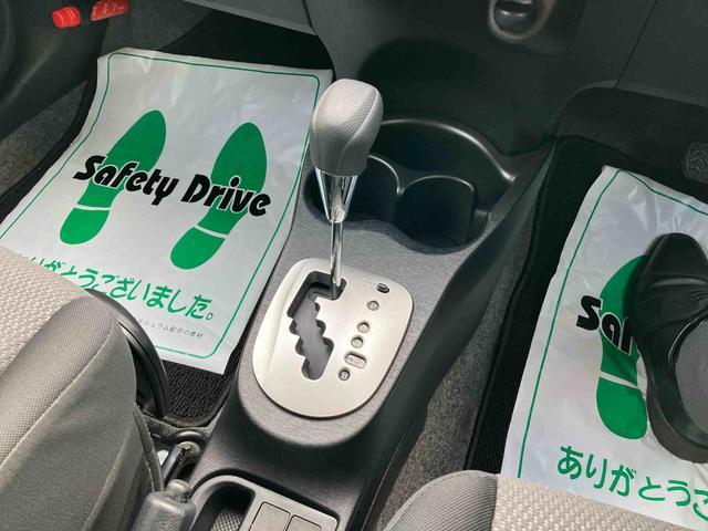 ヴィッツＦ　スマイルエディションナビ／Ｂカメラ／ＴＶ／ＤＩＳＣ／ＢＴ　ＥＴＣ　プッシュボタンスタート／スマートキー　買い物アシストシート（千葉県）の中古車