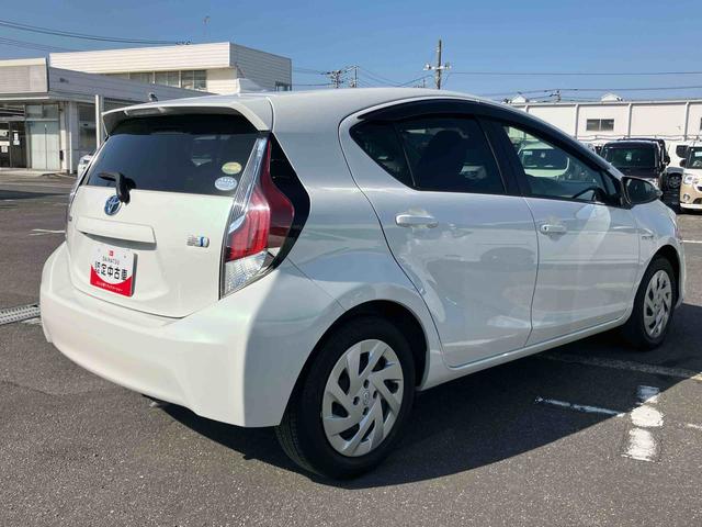 アクアGバックカメラ連動ワンセグナビ ブルートゥース対応 AUX接続 ビルトインETC オートクルーズコントロール 前席シートヒーター テレスコピックステアリング 運転席シートアジャスター キーレスエントリー(千葉県)の中古車