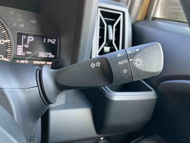 タフトＸガラスルーフ　ＬＥＤヘッドライト　バックカメラ／ステアリングスイッチ　電動パーキングブレーキ　オートライト　プッシュボタンスターター　オート格納式ドアミラー　衝突被害軽減ブレーキ　コーナーセンサー（千葉県）の中古車