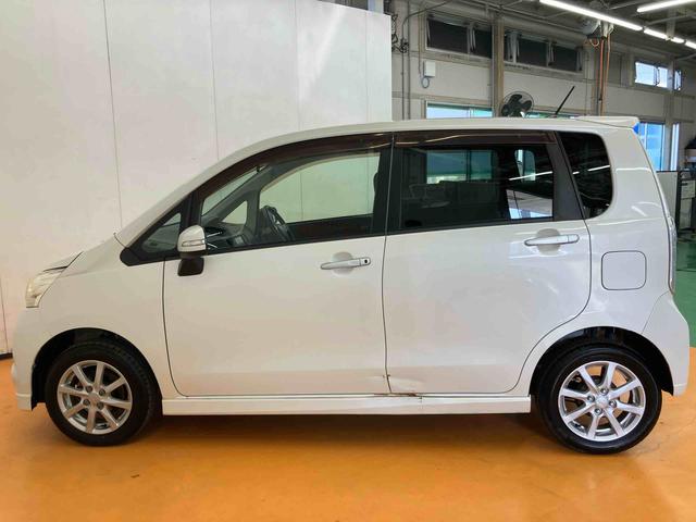 ムーヴカスタム　Ｘリミテッドバックカメラ連動ワンセグナビ　ＡＵＸ接続　プッシュエンジンスタート　キーフリーシステム　セキュリティアラーム　照明．バニティーミラー付き左右サンバイザー　チルトステアリング　運転席シートリフター（千葉県）の中古車