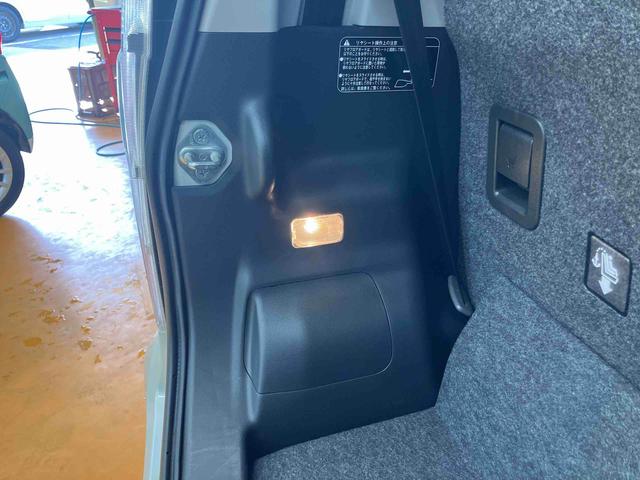 ムーヴカスタム　Ｘリミテッドバックカメラ連動ワンセグナビ　ＡＵＸ接続　プッシュエンジンスタート　キーフリーシステム　セキュリティアラーム　照明．バニティーミラー付き左右サンバイザー　チルトステアリング　運転席シートリフター（千葉県）の中古車