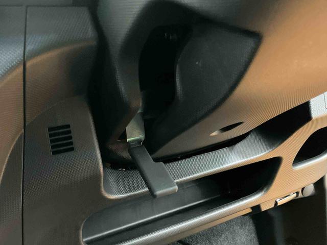 ムーヴカスタム　Ｘリミテッドバックカメラ連動ワンセグナビ　ＡＵＸ接続　プッシュエンジンスタート　キーフリーシステム　セキュリティアラーム　照明．バニティーミラー付き左右サンバイザー　チルトステアリング　運転席シートリフター（千葉県）の中古車