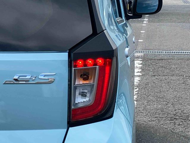 ミライースＸ　ＳＡIIIＬＥＤヘッドライト　オートライト　オートハイビーム　電動格納ドアミラー　スモークガラス　スマアシ　前後コーナーセンサー　デジタルメーター　キーレスエントリー　盗難防止アラーム　アイドリングストップ（千葉県）の中古車