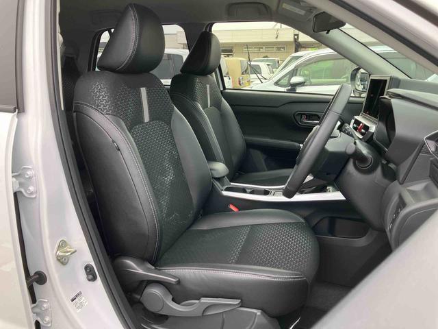 ロッキープレミアムG HEVハイブリッド 全車速追従クルコン ADB LEDヘッドライト オートライト リヤフォグ バックカメラ スマアシ コーナーセンサー シートヒーター キーフリー プッシュスタート 電動駐車ブレーキ アルミ(千葉県)の中古車