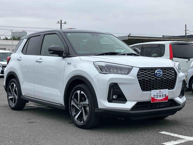 ロッキープレミアムG HEVハイブリッド 全車速追従クルコン ADB LEDヘッドライト オートライト リヤフォグ バックカメラ スマアシ コーナーセンサー シートヒーター キーフリー プッシュスタート 電動駐車ブレーキ アルミ(千葉県)の中古車