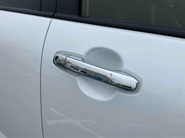 ロッキープレミアムG HEVハイブリッド 全車速追従クルコン ADB LEDヘッドライト オートライト リヤフォグ バックカメラ スマアシ コーナーセンサー シートヒーター キーフリー プッシュスタート 電動駐車ブレーキ アルミ(千葉県)の中古車