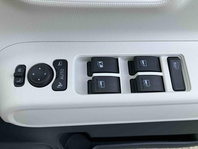 ムーヴキャンバスストライプスＧＬＥＤヘッドライト　オートライト　オートハイビーム　ＡＤＢ　Ｂカメラ　スマアシ　前後コーナーセンサー　シートヒーター　ホッとカップホルダー　置き楽ＢＯＸ　電動駐車ブレーキ　キーフリー　盗難防止アラーム（千葉県）の中古車