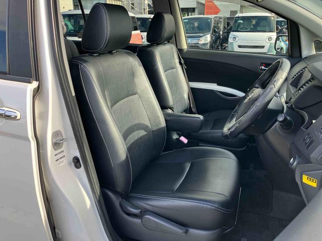 アイシスプラタナ Vセレクションホワイトインテリアパッケージナビ/TV/DVD/BT ETC 両側電動スライドドア オートエアコン アルミホイール プラズマクラスター フロントバンパー電動ポール 足踏み式駐車ブレーキ ステアリングリモコン キーフリーシステム(千葉県)の中古車