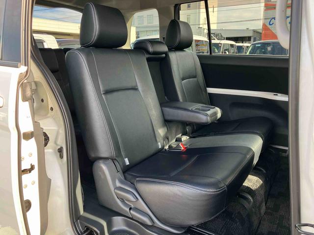 アイシスプラタナ Vセレクションホワイトインテリアパッケージナビ/TV/DVD/BT ETC 両側電動スライドドア オートエアコン アルミホイール プラズマクラスター フロントバンパー電動ポール 足踏み式駐車ブレーキ ステアリングリモコン キーフリーシステム(千葉県)の中古車