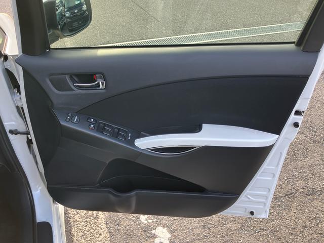 アイシスプラタナ Vセレクションホワイトインテリアパッケージナビ/TV/DVD/BT ETC 両側電動スライドドア オートエアコン アルミホイール プラズマクラスター フロントバンパー電動ポール 足踏み式駐車ブレーキ ステアリングリモコン キーフリーシステム(千葉県)の中古車