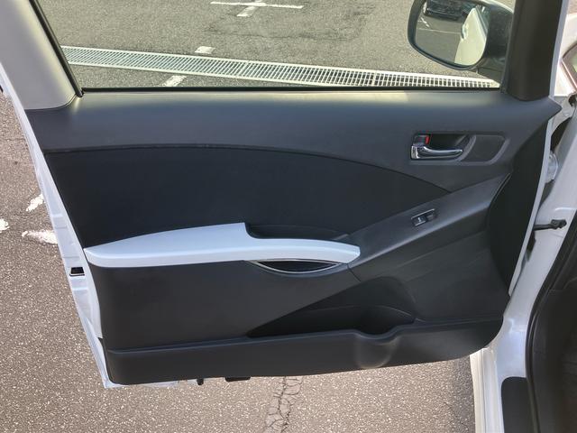 アイシスプラタナ Vセレクションホワイトインテリアパッケージナビ/TV/DVD/BT ETC 両側電動スライドドア オートエアコン アルミホイール プラズマクラスター フロントバンパー電動ポール 足踏み式駐車ブレーキ ステアリングリモコン キーフリーシステム(千葉県)の中古車