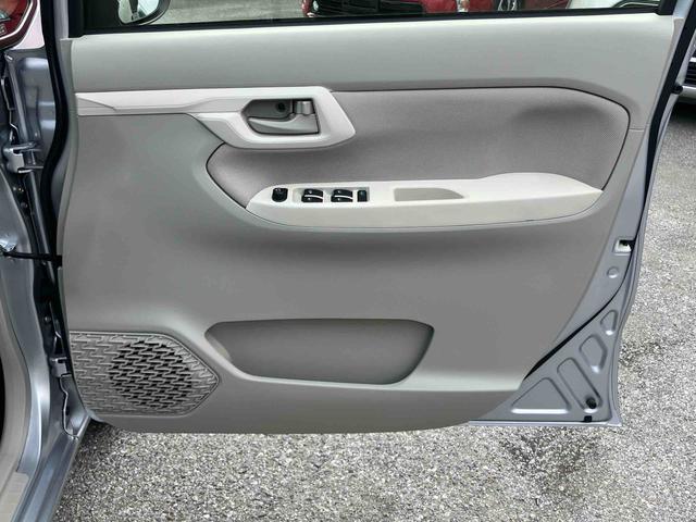 ムーヴL SAIIICDラジオチューナー AUX接続 衝突被害軽減ブレーキ 横滑り防止装置 アイドリングストップ オートハイビーム マニュアルレベリング機能付ハロゲンヘッドライト バニティーミラー付き左右サンバイザー(千葉県)の中古車