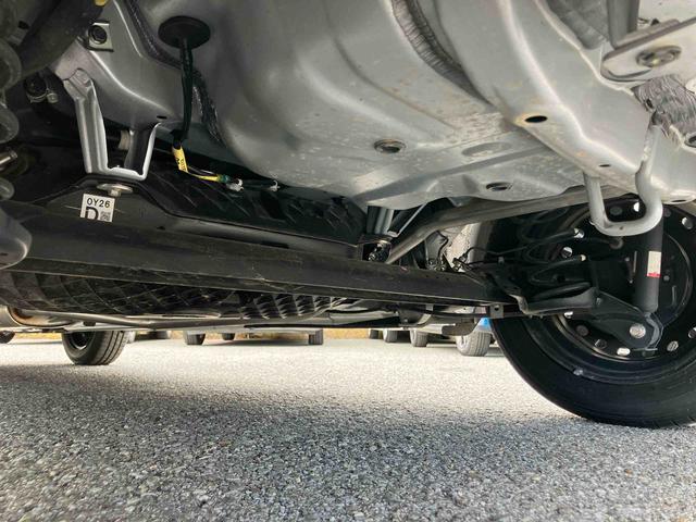 ムーヴL SAIIICDラジオチューナー AUX接続 衝突被害軽減ブレーキ 横滑り防止装置 アイドリングストップ オートハイビーム マニュアルレベリング機能付ハロゲンヘッドライト バニティーミラー付き左右サンバイザー(千葉県)の中古車