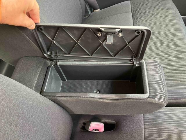 タントカスタムＸスペシャルナビ／ＤＴＶ／ＣＤ／ＤＶＤ／ＵＳＢ　助手席側パワスラ　ＨＩＤヘッドライト　ハロゲンフォグランプ　クリアテールランプ　１４インチアルミ　キーフリー　電動格納ドアミラー　オートＡＣ　アイドリングストップ（千葉県）の中古車