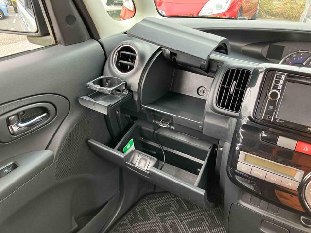 タントカスタムＸスペシャルナビ／ＤＴＶ／ＣＤ／ＤＶＤ／ＵＳＢ　助手席側パワスラ　ＨＩＤヘッドライト　ハロゲンフォグランプ　クリアテールランプ　１４インチアルミ　キーフリー　電動格納ドアミラー　オートＡＣ　アイドリングストップ（千葉県）の中古車