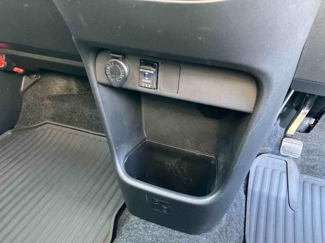 ムーヴキャンバスＧブラックアクセントＶＳ　ＳＡIIIナビ／ＴＶ／ＤＶＤ／ＢＴ／ＵＳＢ　全周囲カメラ　前後ドラレコ　ＬＥＤヘッドライト　オートライト　オートハイビーム　運転席シートヒーター　キーフリーシステム　盗難防止アラーム　両側Ｐスライド　革巻ステア（千葉県）の中古車