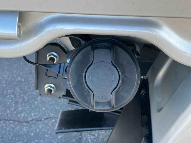 スーパーキャリイＸリミテッド　４ＷＤ４ＷＤ　荷台三方開　デュアルカメラサポート　ドラレコ　ＬＥＤヘッドランプ　オートライト　ＰＷ　荷台作業灯　オーバーヘッドシェルフ　キーレスエントリー　リヤゲートチェーン　バッテリーカバー　ＣＤ（千葉県）の中古車