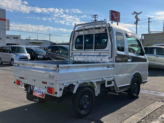 スーパーキャリイＸリミテッド　４ＷＤ４ＷＤ　荷台三方開　デュアルカメラサポート　ドラレコ　ＬＥＤヘッドランプ　オートライト　ＰＷ　荷台作業灯　オーバーヘッドシェルフ　キーレスエントリー　リヤゲートチェーン　バッテリーカバー　ＣＤ（千葉県）の中古車