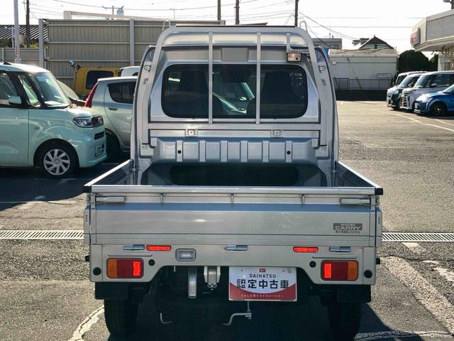 スーパーキャリイＸリミテッド　４ＷＤ４ＷＤ　荷台三方開　デュアルカメラサポート　ドラレコ　ＬＥＤヘッドランプ　オートライト　ＰＷ　荷台作業灯　オーバーヘッドシェルフ　キーレスエントリー　リヤゲートチェーン　バッテリーカバー　ＣＤ（千葉県）の中古車