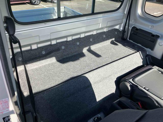 スーパーキャリイＸリミテッド　４ＷＤ４ＷＤ　荷台三方開　デュアルカメラサポート　ドラレコ　ＬＥＤヘッドランプ　オートライト　ＰＷ　荷台作業灯　オーバーヘッドシェルフ　キーレスエントリー　リヤゲートチェーン　バッテリーカバー　ＣＤ（千葉県）の中古車