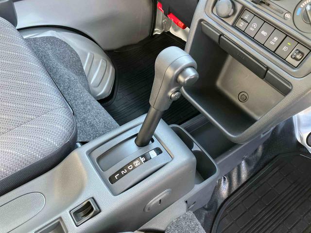 スーパーキャリイＸリミテッド　４ＷＤ４ＷＤ　荷台三方開　デュアルカメラサポート　ドラレコ　ＬＥＤヘッドランプ　オートライト　ＰＷ　荷台作業灯　オーバーヘッドシェルフ　キーレスエントリー　リヤゲートチェーン　バッテリーカバー　ＣＤ（千葉県）の中古車