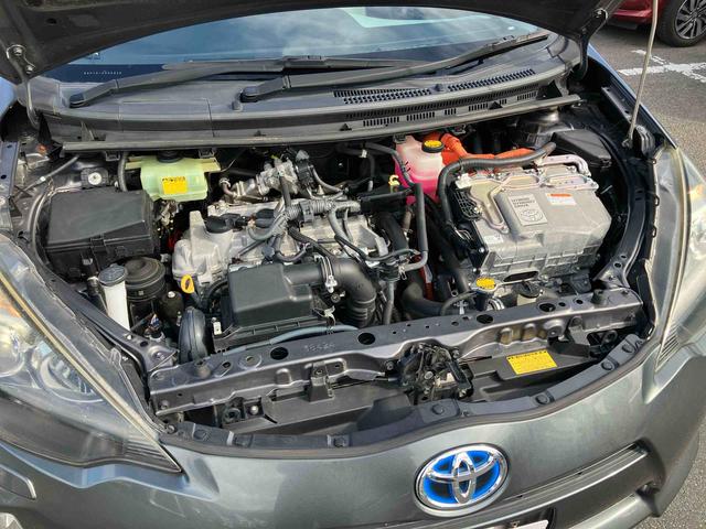 アクアＳナビ／ＴＶ／ＤＶＤ／ＢＴ　バックカメラ　ＥＴＣ　ハイブリッド　前後クリアランスセンサー　オートエアコン　シートリフター　ゲート式シフトレバー　サイドレバー式駐車ブレーキ　キーレスエントリー　ステリモ（千葉県）の中古車