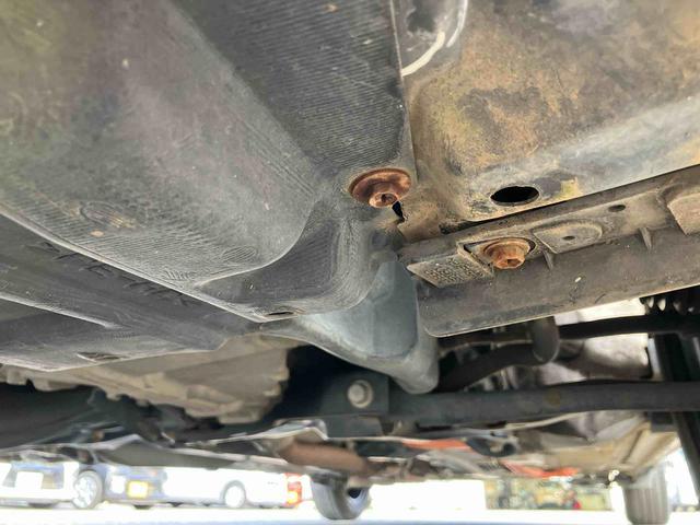 アクアＳナビ／ＴＶ／ＤＶＤ／ＢＴ　バックカメラ　ＥＴＣ　ハイブリッド　前後クリアランスセンサー　オートエアコン　シートリフター　ゲート式シフトレバー　サイドレバー式駐車ブレーキ　キーレスエントリー　ステリモ（千葉県）の中古車