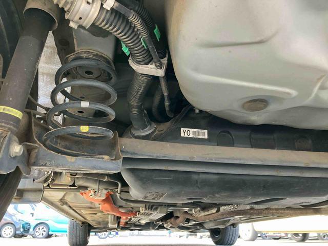 アクアＳナビ／ＴＶ／ＤＶＤ／ＢＴ　バックカメラ　ＥＴＣ　ハイブリッド　前後クリアランスセンサー　オートエアコン　シートリフター　ゲート式シフトレバー　サイドレバー式駐車ブレーキ　キーレスエントリー　ステリモ（千葉県）の中古車