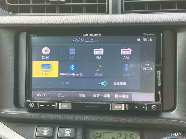 アクアＳナビ／ＴＶ／ＤＶＤ／ＢＴ　バックカメラ　ＥＴＣ　ハイブリッド　前後クリアランスセンサー　オートエアコン　シートリフター　ゲート式シフトレバー　サイドレバー式駐車ブレーキ　キーレスエントリー　ステリモ（千葉県）の中古車