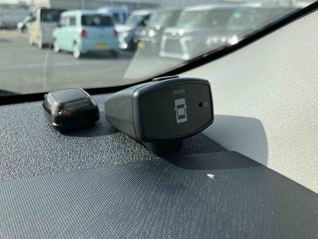 アクアＳナビ／ＴＶ／ＤＶＤ／ＢＴ　バックカメラ　ＥＴＣ　ハイブリッド　前後クリアランスセンサー　オートエアコン　シートリフター　ゲート式シフトレバー　サイドレバー式駐車ブレーキ　キーレスエントリー　ステリモ（千葉県）の中古車