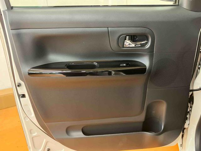 ムーヴキャンバスＸブラックインテリアリミテッド　ＳＡIIIパノラマカメラ連動フルセグナビ　ＵＳＢ接続　ブルートゥース対応　ＴＶナビキット　ＥＴＣ　置きラクボックス　助手席シートアンダートレイ　チルトステアリング　運転席シートリフター　プッシュエンジンスタート（千葉県）の中古車