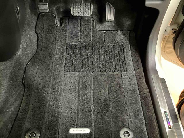 ムーヴキャンバスＸブラックインテリアリミテッド　ＳＡIIIパノラマカメラ連動フルセグナビ　ＵＳＢ接続　ブルートゥース対応　ＴＶナビキット　ＥＴＣ　置きラクボックス　助手席シートアンダートレイ　チルトステアリング　運転席シートリフター　プッシュエンジンスタート（千葉県）の中古車