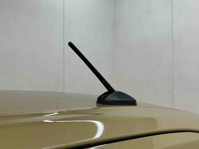 ムーヴキャンバスセオリーＧ衝突回避支援システム　横滑り防止装置　アイドリングストップ　置きラクボックス　ホットカップホルダー　前席シートヒーター　前後コーナーセンサー　ホールド機能付き電動パーキングブレーキ（千葉県）の中古車