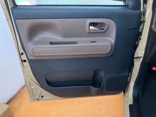 ムーヴキャンバスセオリーＧ衝突回避支援システム　横滑り防止装置　アイドリングストップ　置きラクボックス　ホットカップホルダー　前席シートヒーター　前後コーナーセンサー　ホールド機能付き電動パーキングブレーキ（千葉県）の中古車