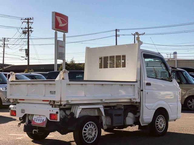 キャリイトラック頑丈ダンプ4WD ダンプ 荷台三方開 4枚リーフスプリング ETC マニュアルシフト 社外アルミホイール AM/FMラジオ マニュアルエアコン バッテリーカバー サイドレバー式パーキングブレーキ パワステ(千葉県)の中古車