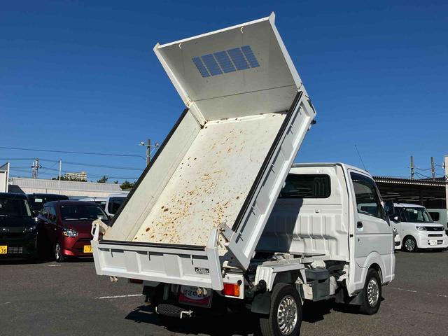 キャリイトラック頑丈ダンプ4WD ダンプ 荷台三方開 4枚リーフスプリング ETC マニュアルシフト 社外アルミホイール AM/FMラジオ マニュアルエアコン バッテリーカバー サイドレバー式パーキングブレーキ パワステ(千葉県)の中古車