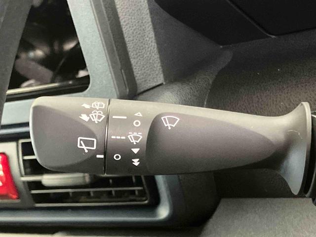 タントＸ衝突回避支援システム　横滑り防止装置　アイドリングストップ　オートライト　オートハイビーム　ＬＥＤヘッドライト　チルトステアリング　運転席シートアジャスター　前席シートヒーター　前後コーナーセンサー（千葉県）の中古車