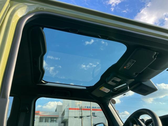 タフトGターボターボ Bカメラ 全車速追従クルコン ガラスルーフ ルーフレール ADB LEDヘッドライト オートライト スマアシ コーナーセンサー シートヒーター 電動駐車ブレーキ 革巻ステアリング キーフリー(千葉県)の中古車