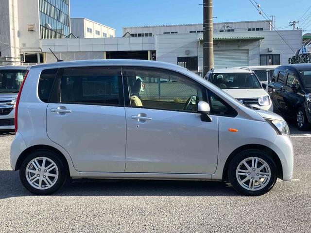 ムーヴフロントシートリフト L SA 4WD衝突被害軽減ブレーキ 横滑り防止装置 アイドリングストップ マニュアルレベリング機能付ハロゲンヘッドライト CDラジオチューナー AUX接続 ETC チルトステアリング 運転席シートリフター(千葉県)の中古車