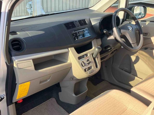 ムーヴフロントシートリフト L SA 4WD衝突被害軽減ブレーキ 横滑り防止装置 アイドリングストップ マニュアルレベリング機能付ハロゲンヘッドライト CDラジオチューナー AUX接続 ETC チルトステアリング 運転席シートリフター(千葉県)の中古車