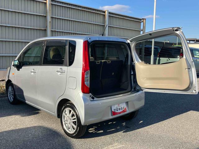 ムーヴフロントシートリフト L SA 4WD衝突被害軽減ブレーキ 横滑り防止装置 アイドリングストップ マニュアルレベリング機能付ハロゲンヘッドライト CDラジオチューナー AUX接続 ETC チルトステアリング 運転席シートリフター(千葉県)の中古車