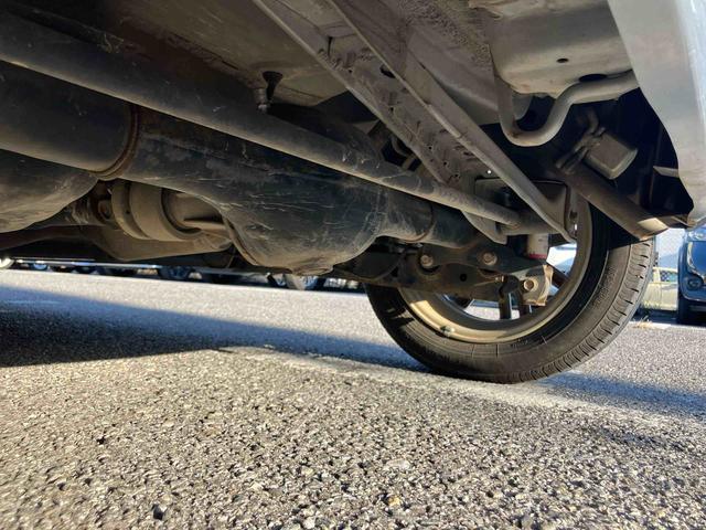 ムーヴフロントシートリフト L SA 4WD衝突被害軽減ブレーキ 横滑り防止装置 アイドリングストップ マニュアルレベリング機能付ハロゲンヘッドライト CDラジオチューナー AUX接続 ETC チルトステアリング 運転席シートリフター(千葉県)の中古車